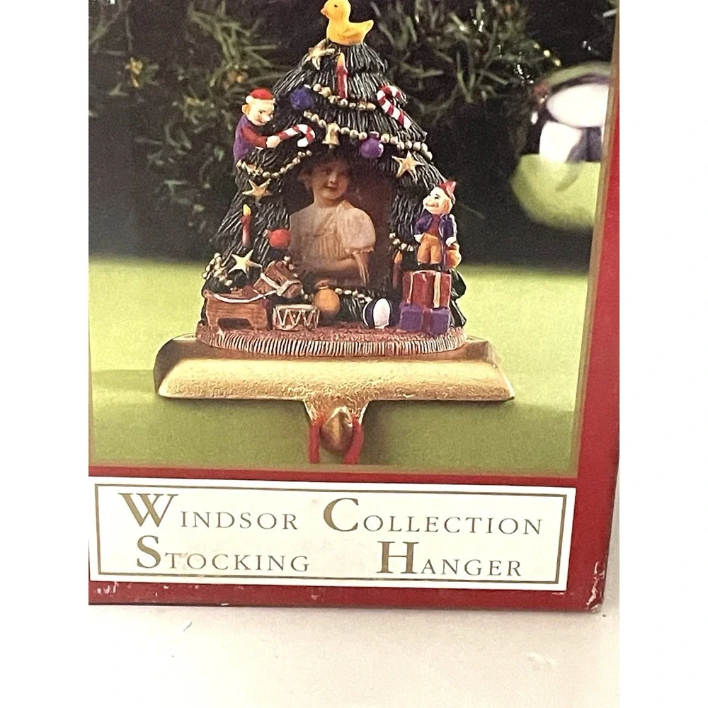 Vintage Cast Iron & Resin Windsor Collections Hand Painted Santa Stocking Hanger